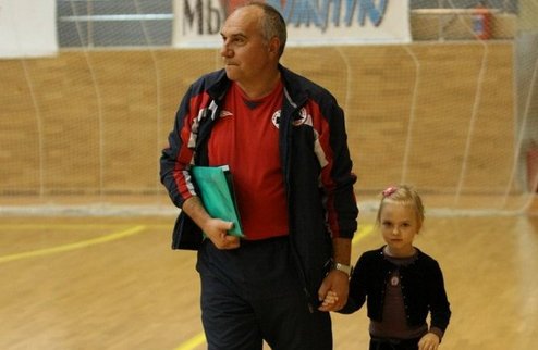 Футзал. У Енакиевца - новый старый главный тренер Команда с малой родины нынешнего президента Украины сменила наставника.