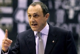Олимпиакос надеется пригласить Мессину Этторе Мессину хотят видеть главным тренером греческого Олимпиакоса.