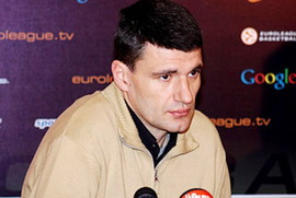Велимир Перасович – новый тренер Эфес Пилсена Турецкий клуб определился с наставником на будущий сезон.