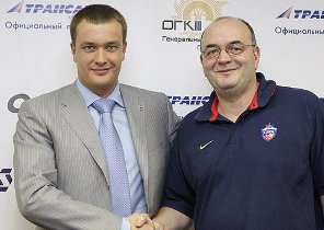 Вуйошевич: "Привилегий молодежи не будет" Новый главный тренер ЦСКА был представлен в этой роли на пресс-конференции. 
