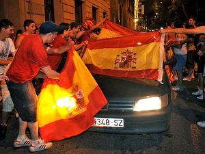 Испанские страсти с летальным исходом Победа сборной Испании на чемпионате мира уже привела к нескольким трагическим случаям среди болельщиков.