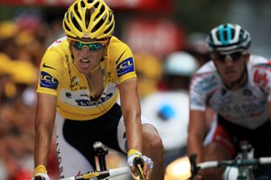 Шлек: "Приз честной игры этим ребятам не достанется" Раздосадованный своим поражение на очередном этапе Тур де Франс, бывший лидер генеральной классифик...