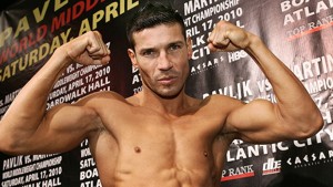Мартинес может встретиться с Ангуло Чемпион WBC в среднем весе Серхио Мартинес видит двух претендентов на организацию следующего боя.