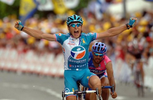Тур де Франс. Федриго выиграл из отрыва с Армстронгом! Француз Пьеррик Федриго выиграл эпический шестнадцатый этап Тур де Франс, обыграв в том числе и л...