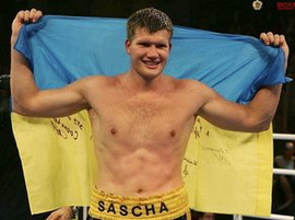 Поединок Бахтов-Димитренко перенесен Соперник украинского боксера получил травму.