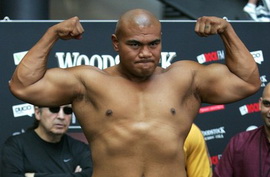 Туа боксировал с травмой плеча Новозеландец Дэвид Туа (51-3-2, 43 КО) еще до боя с Монте Барретом (34-9-1, КО) повредил плечо, но решил не отменять поед...