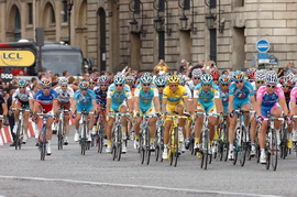 Три грегари Контадора могут перейти в Saxo Bank-SunGard 3-кратный победитель Тур де Франс хочет видеть в своей новой команде проверенных помощников.