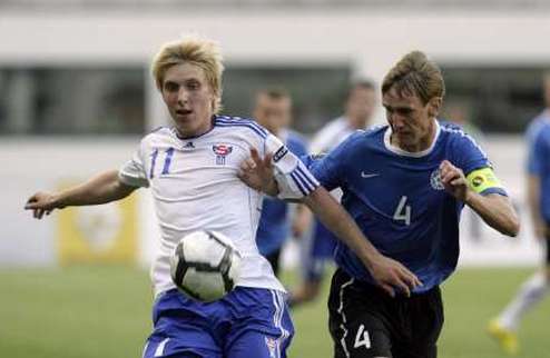 Отборочный турнир к Евро-2012 официально стартовал Эстонцы вырывают победу над Фарерскими островами уже в компенсированное время. 