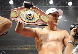 Хук встретится с Лебедевым до конца года Немецкому боксеру необходимо провести обязательную защиту своего титула по версии WBO.
