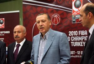 Премьер Турции: "Игра с греками будет важнее" Премьер-министр Турции Реджеп Тайип Эрдоган считает, что для национальной команды его страны главным в гру...