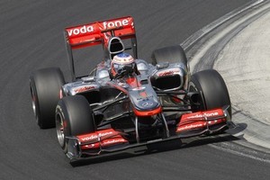 Баттон "Шансы ещё есть" Действующий чемпион Формулы-1 полагает, что может сократить отставание от лидеров сезона-2010 и побороться за победу в чемпионат...