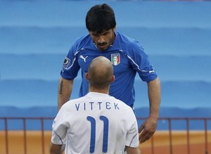 Гаттузо беспокоится о будущем сборной Италии Полузащитник Милана Дженнаро Гаттузо сетует на отсутствие в Италии талантливых футболистов.
