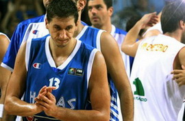 Диамантидис завершил выступления за сборную Греции Именитый защитник сконцентрируется на выступлении за Панатинаикос.