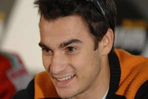 Педроса продлил контракт с Хондой Испанский гонщик будет выступать за команду до конца сезона-2012.