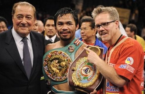 Арум не верит в бой Паккьяо-Мейвезер Исполнительный директор Top Rank и промоутер чемпиона WBO в полусреднем весе Мэнни Паккьяо уже не надеется увидеть ...