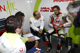 Чека возвращается в MotoGP Карлос займет место Мики Каллио в команде Прамак.