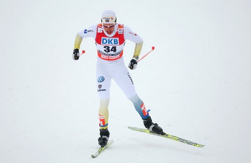 Лыжные гонки. Шведы доминируют в Гьелливаре Швед Маркус Хелльнер выиграл стартовый этап Кубка Мира, а вот Оле Эйнар Бьорндален проявить себя не смог. 