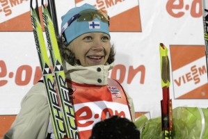 Биатлон. Макарайнен: "Даже глаза примерзли" Финская победительница спринтерской гонки в Остерсунде сияла от счастья. 