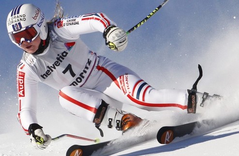Горные лыжи. Неудача немок и победа Ворли Француженка Тесса Ворли одержала победу на гигантском слаломе на этапе Кубка мира в швейцарском Санкт Моритце.