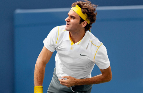 Федерер сменил цвета (фото) Nike выпустила новую линию одежды для теннисистов перед  Australian Open 2011.