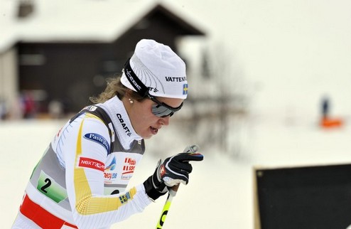 Шведки сделали Ковальчик Анна Хааг и Шарлотте Калла благодаря грамотной атаке на последнем подъеме одержали победу на четвертом старте в рамках лыжной м...