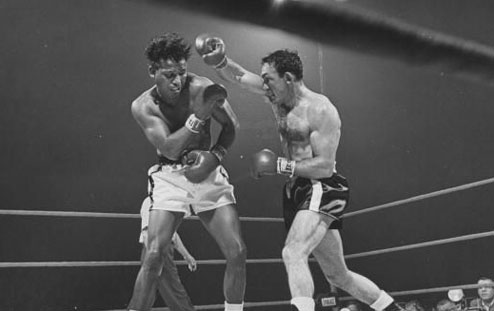Лучший поединок 1957 года ISport.ua продолжает серию материалов о лучших боксерских поединках обзором противостояния Кармена Базилио и Рэя Робинсона. 
