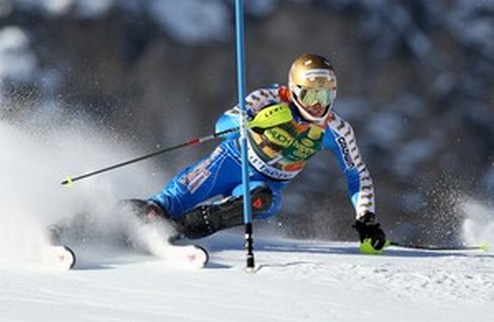 Горные лыжи. Победа Мирера и чудо от Харгина  В Загребе состоялся очередной этап мужского Кубка мира в специальном слаломе.