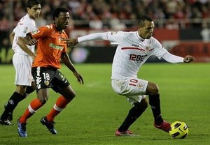 Фабиано сказал "да" Ювентусу Нападающий Севильи Луис Фабиано согласовал условия личного контракта с туринским Ювентусом.