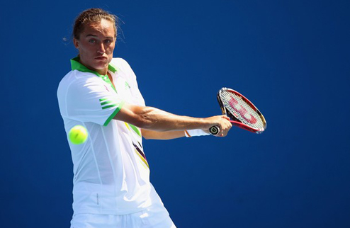 Долгополов становится героем в Мельбурне Украинский теннисист провел великолепный матч переиграв одного из фаворитов Australian Open Жо-Вилфрида Тсонга,...