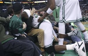 О'Нил повредил ногу У Бостона возникли новые проблемы с позицией центрового.