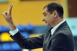 Чигринов: "Игра меня не порадовала" Главный тренер Днепр-Азота был немногословен после поражения его команды во Львове. 