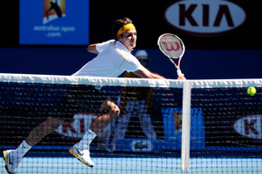 Федерер: "У меня есть все шансы на выход в полуфинал" Второй номер мирового рейтинга остался доволен своей игрой в четвертом круге Australian Open.