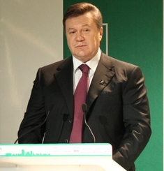 Янукович: обсуждения проблем ФФУ следует отложить на следующий год Президент Украины встретился с Григорием Суркисом. 