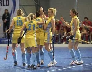 Украинские хоккеистки — в полуфинале Кубка мира Женская сборная Украины по индорхоккею пробилась в четверку лучших команд Кубка мира-2011 в Познани.