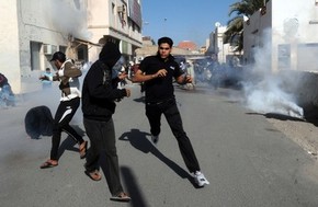 Бахрейн: проведению Гран-при может помешать политическая ситуация Менее чем за месяц до старта первого этапа Формулы-1, в Бахрейне начались массовые бес...