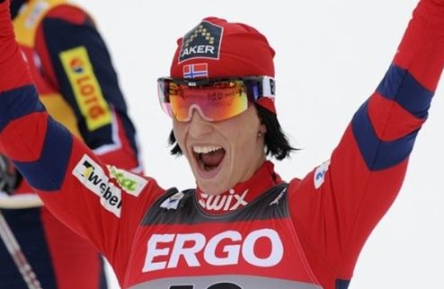 Лыжные гонки. У Бьорген конкурентов нет Норвежка Марит Бьорген продолжает доминировать на этапах Кубка мира по лыжным гонкам.