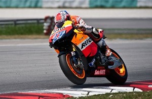 Moto GP. Стоунер: "Главная проблема —  работа новой подвески" Несмотря на то, что Кейси вновь стал лучшим на тестах в Малайзии ему не понравилось поведе...