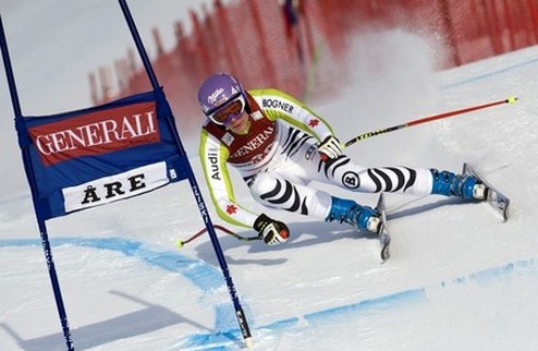 Горные лыжи. Важная победа Марии Риш  Немка Мария Риш выиграла суперкомбинацию на этапе Кубка мира по горным лыжам в Оре (Швеция).