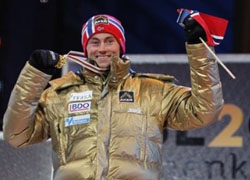 Лыжные гонки. Нортуг отказался от соревнований Норвежский лыжник не выйдет на старт в индивидуальной гонке на 15 км классикой. 