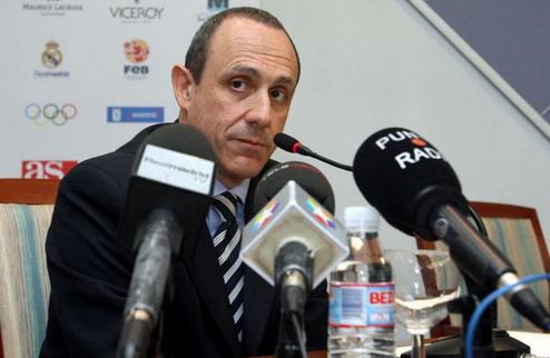 Мессина больше не тренер Реала Итальянский специалист подал в отставку с поста главного тренера мадридцев.