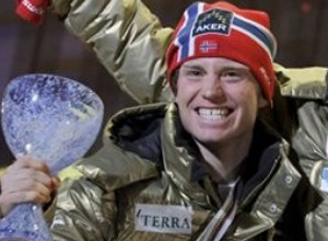Лыжные гонки. Сундбю: "У нас лучшая команда в мире" Забойщик сборной Норвегии в эстафете поделился впечатлениями от гонки.
