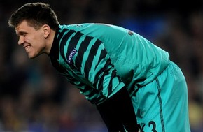 Щесны может пропустить остаток сезона Голкипер Арсенала получил травму в матче против Барселоны.