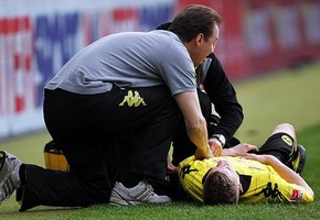 Боруссия теряет полузащитника Свен Бендер повредил плечо в матче с Хоффенхаймом.
