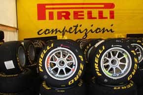 Коста и Хайдфельд защищают Pirelli Технический директор Феррари и пилот Рено не стали поддерживать критиков итальянской компании.