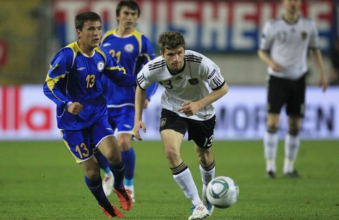 Грузия бьет Хорватию, Германия громит Казахстан + ВИДЕО Сегодня стартовали субботние отборочные матчи Евро-2012.