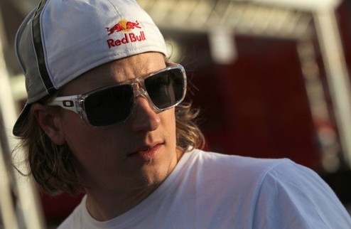 Райкконен: "Постараюсь улучшать свое время" Финский гонщик дал небольшое интервью после второго дня на Гран-при Португалии.
