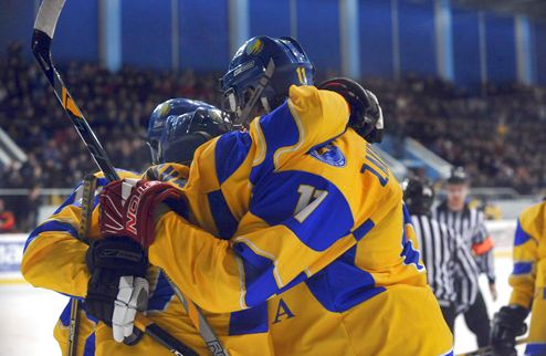 ЧМ U-18. Украинцы уверенно разгромили Испанию Наши парни во второй встрече кряду уничтожили своих соперников.