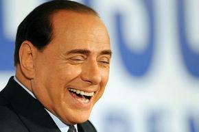 Берлускони: "Выиграем чемпионство – усилимся сильными футболистами" Владелец Милана мечтает о завоевании скудетто, которое Милан не выигрывал с 2004 год...