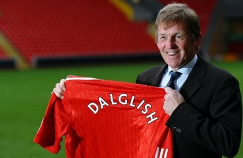 Официально: Далглиш подписал трехлетний контракт с Ливерпулем Руководство Красных более чем удовлетворено работой Кенни. 