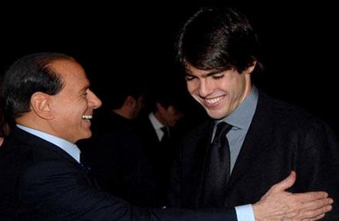 Берлускони приглашает Кака в Милан Заслуженный президент россонери рассказал о самых важных вопросах, которые интересовали прессу.